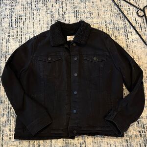 Universal Thread women's  Black Sherpa-Lined Jacket